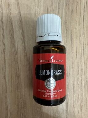Brand new Young Living Lemongrass oil 15mL